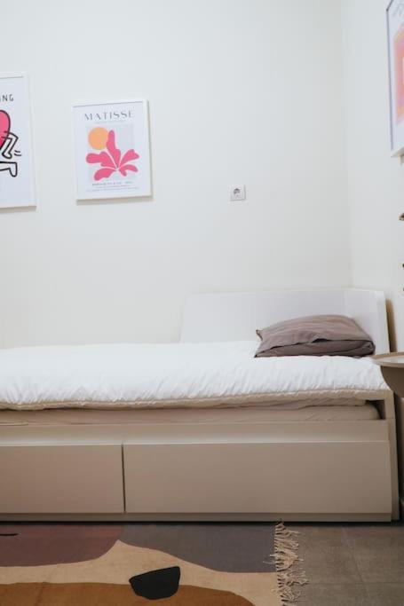 Charming Apartment In Keramikos Athens Ngoại thất bức ảnh